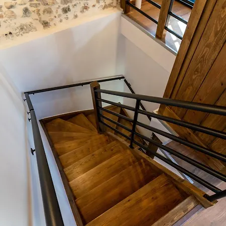 Apartment Indigo Leonídion